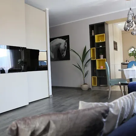 Jr Choice Luxury Suites Апартаменти *