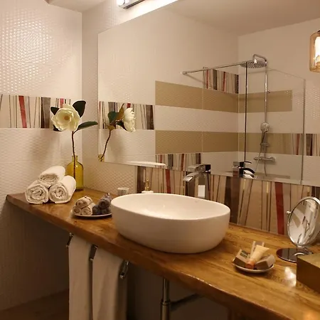 Апартаменти Jr Choice Luxury Suites