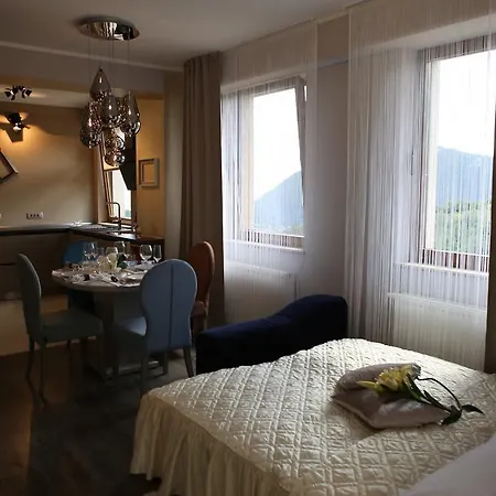 Jr Choice Luxury Suites Брашов
