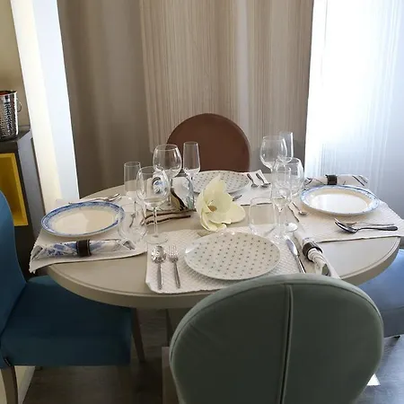 Jr Choice Luxury Suites * Брашов
