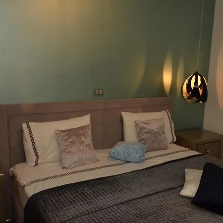 Jr Choice Luxury Suites Апартаменти Брашов