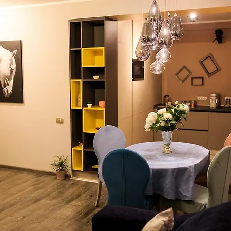 Jr Choice Luxury Suites Апартаменти *